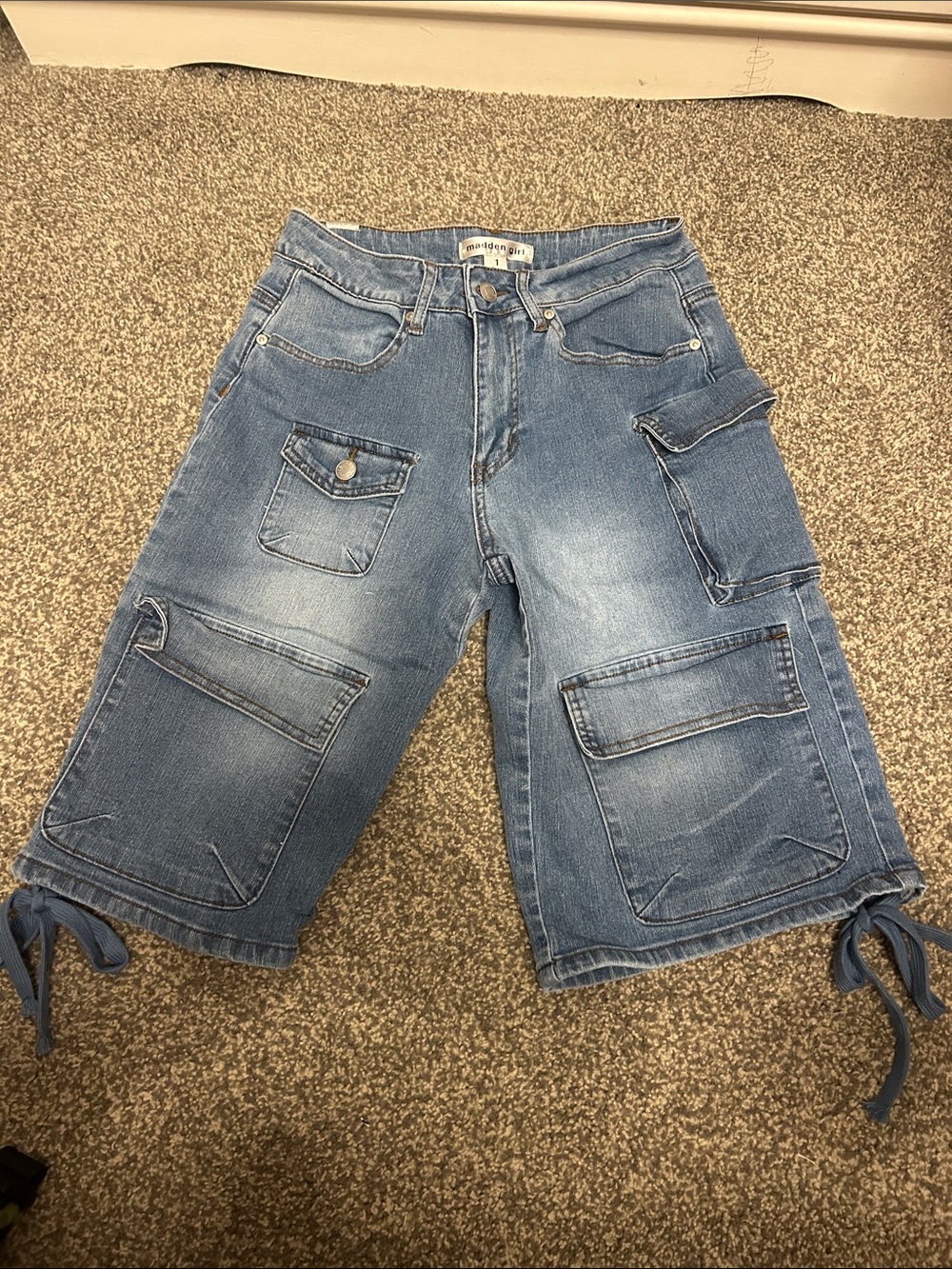 Denim Cargo Knee-Length Shorts in Light Blue